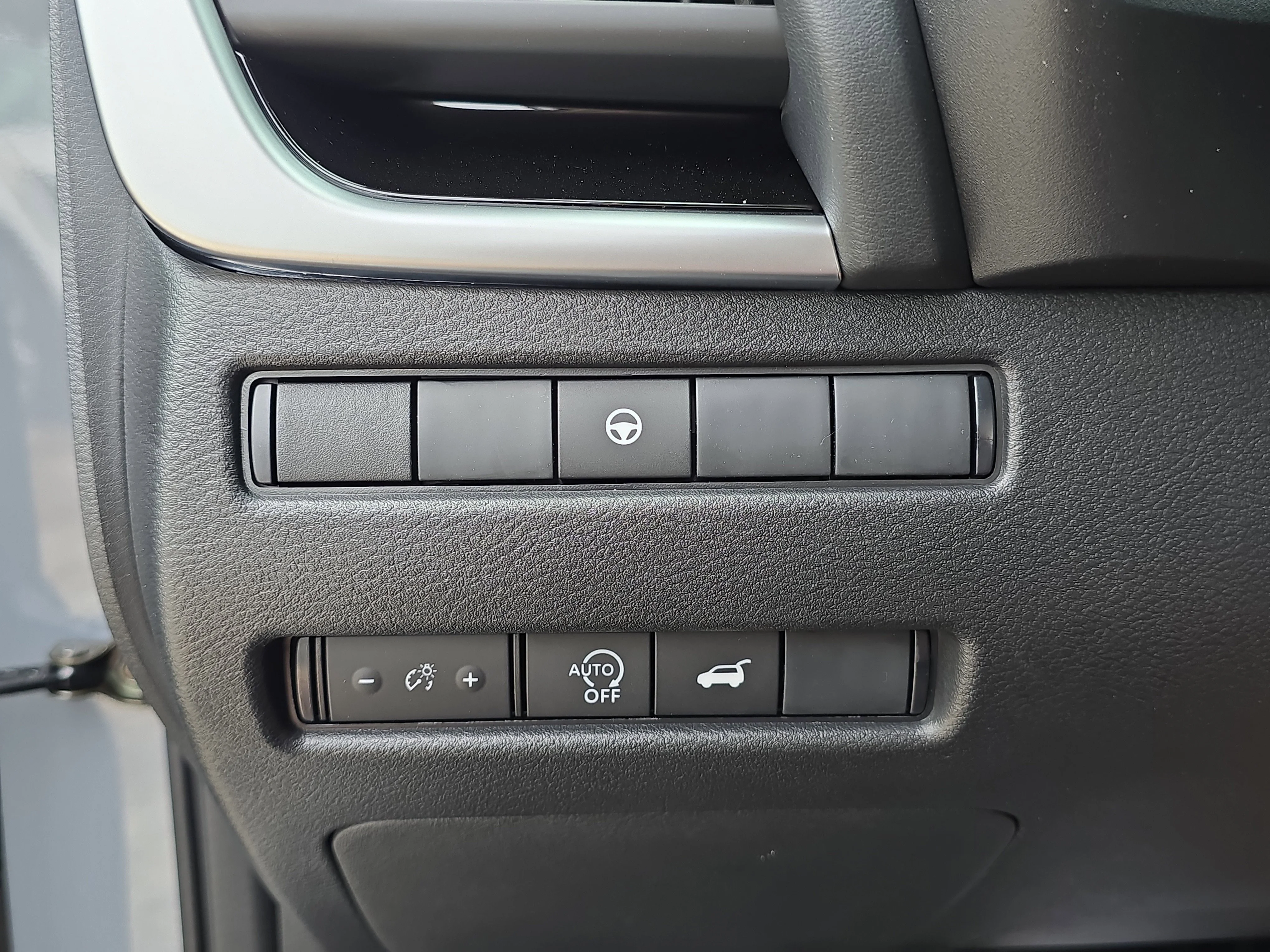 New 2026 Boulder Gray Pearl Nissan Rock Creek® image 28
