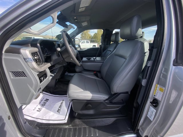 Used 2023 Iconic Silver Ford XL image 11