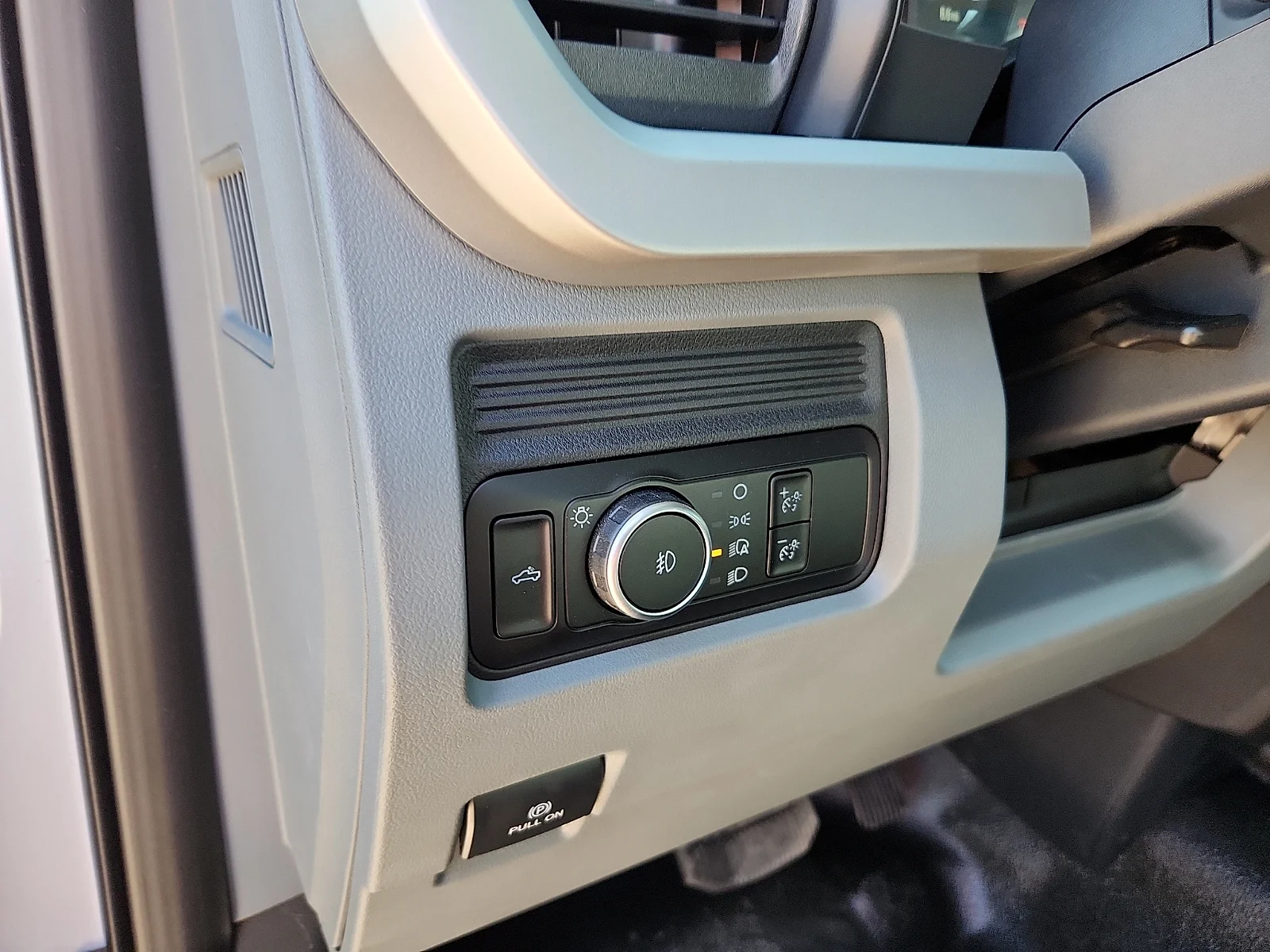 New 2026 Oxford White Ford F-250® XL image 16