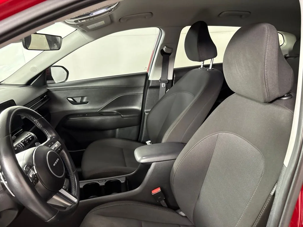 Used 2025 Red Hyundai SEL image 26