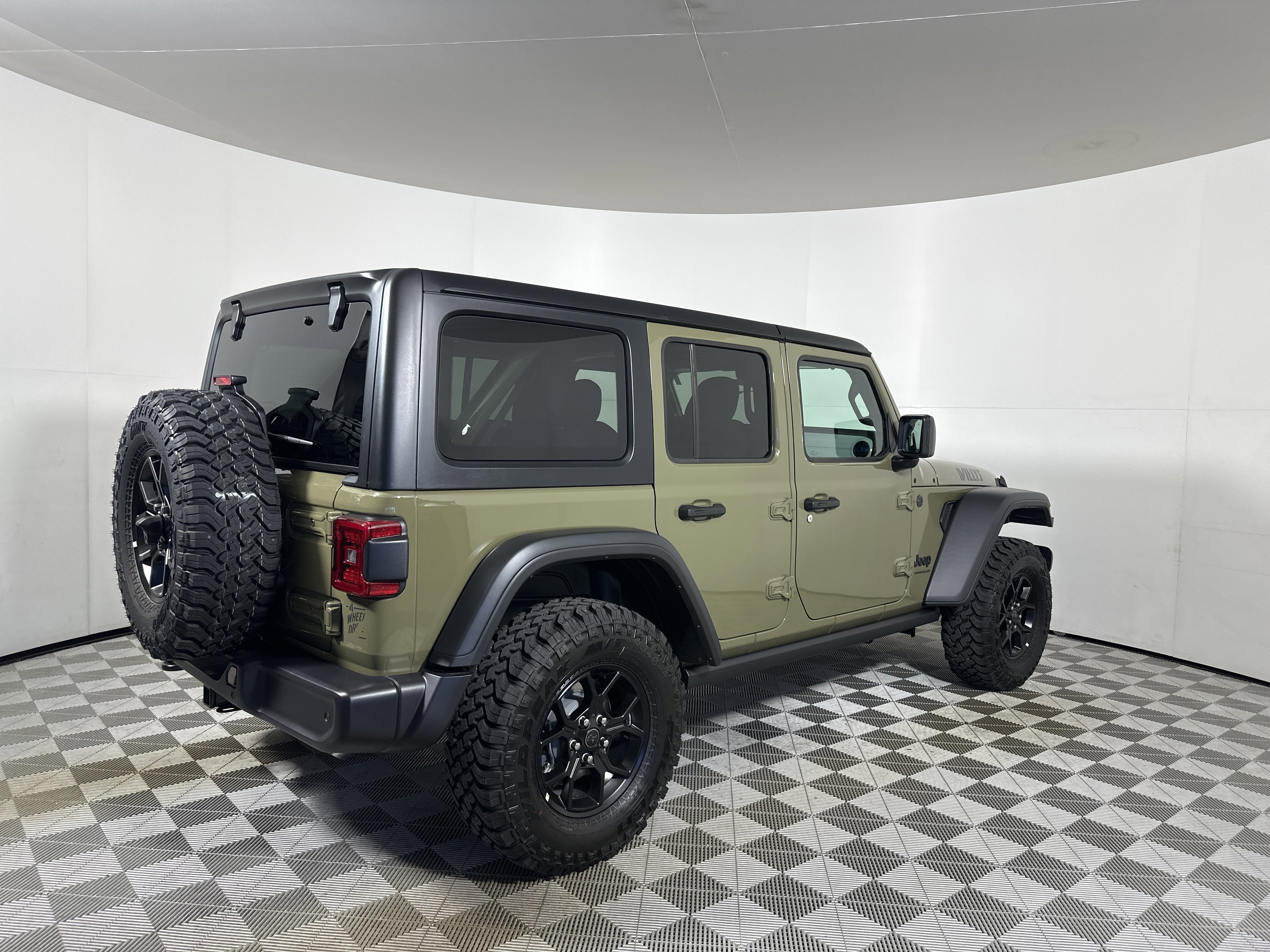 2026 Jeep Wrangler 4-Door Willys - Photo 7