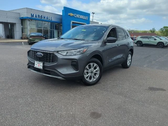 Used 2024  Ford Active image 2