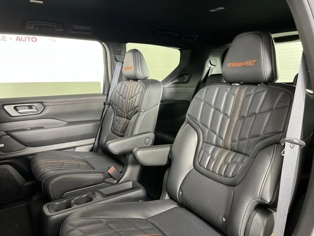 2026 Nissan Armada PRO-4X - Photo 22