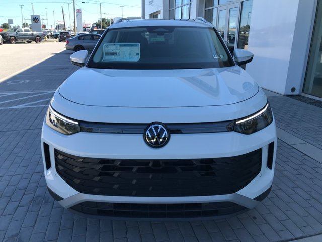 New 2026 Pure White Volkswagen SE image 3