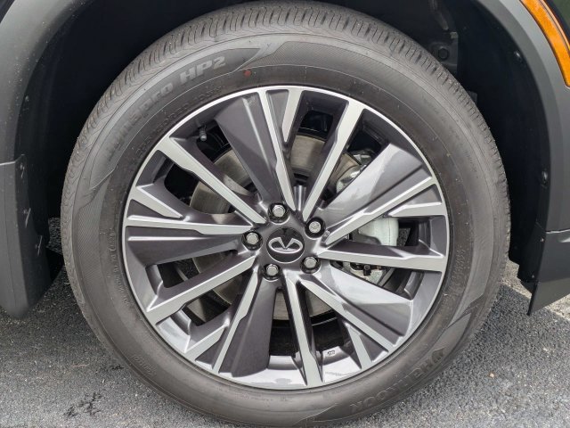 New 2027 Black INFINITI LUXE image 11