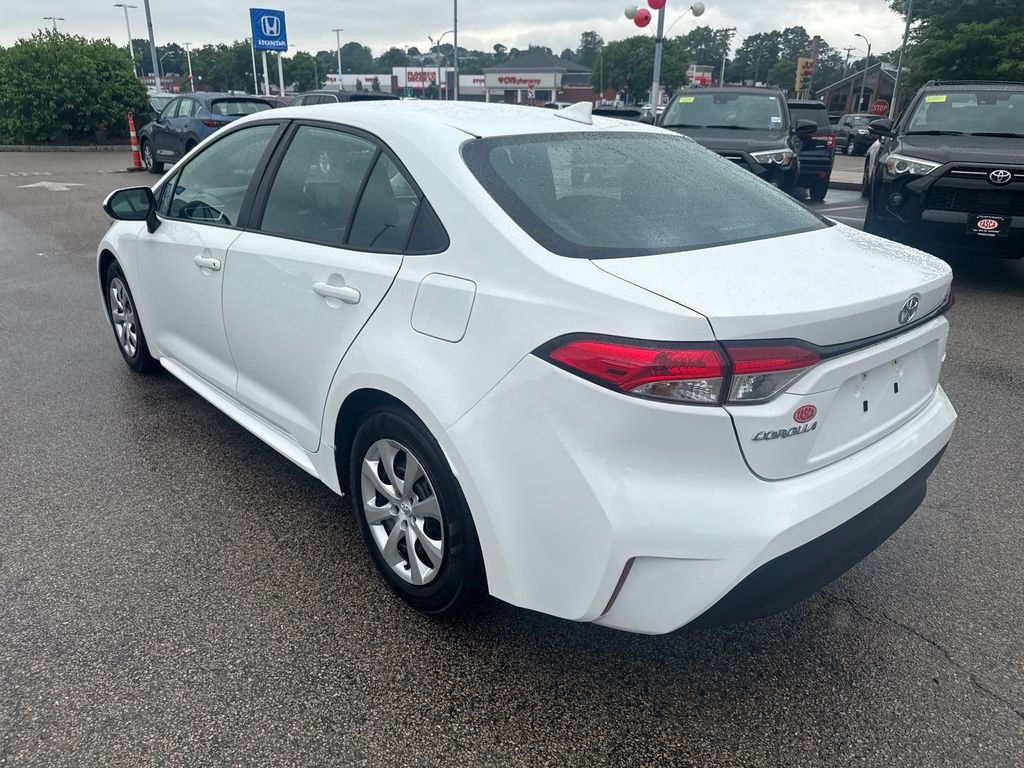 Used 2024 White Toyota LE image 5
