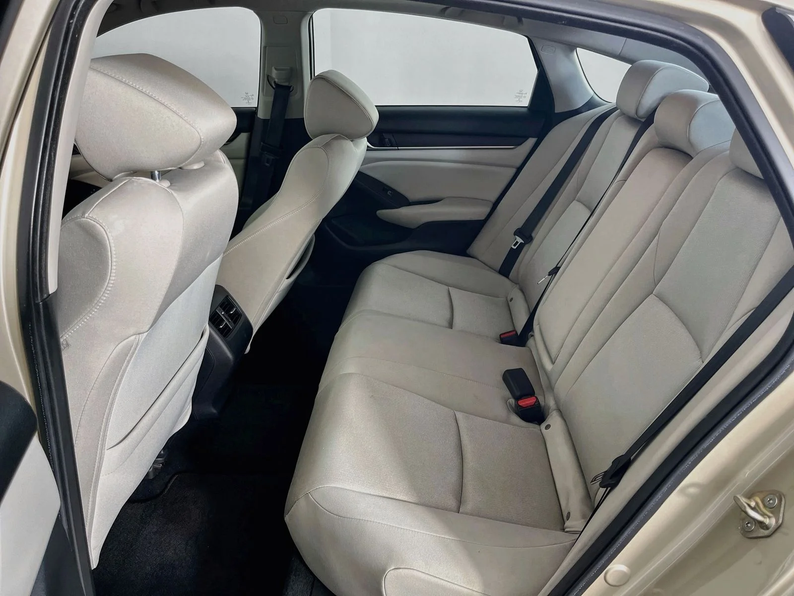 Used 2019 Beige Honda EX image 33