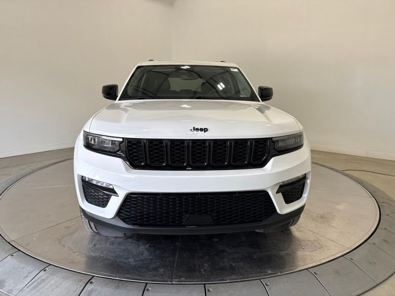 Used 2023 White Jeep Limited image 2