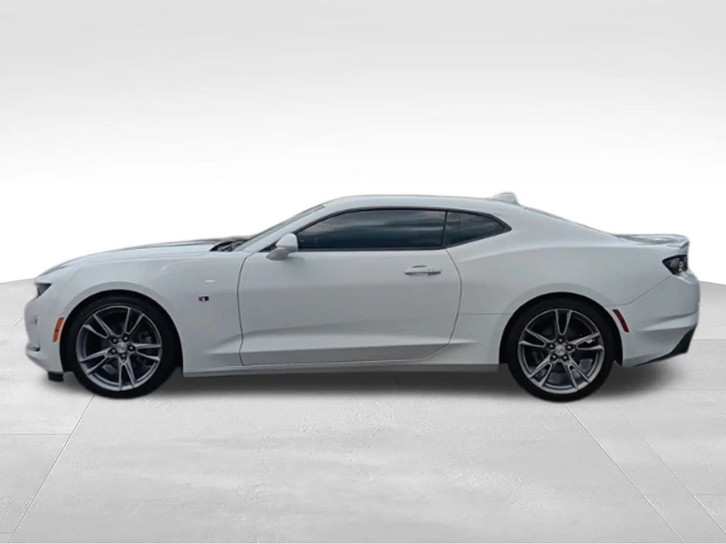 Used 2021 Summit White Chevrolet 1LT image 4