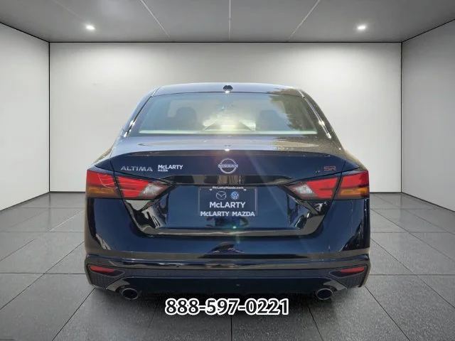 Used 2025 Super Black NISSAN 2.5 SR image 4