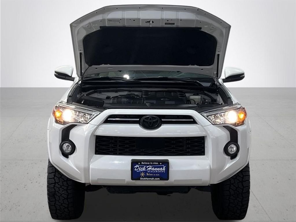 Used 2020 Super White Toyota SR5 Premium image 5