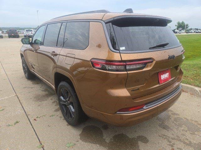 New 2027 Copper Shino Metallic Clearcoat Jeep Limited image 22