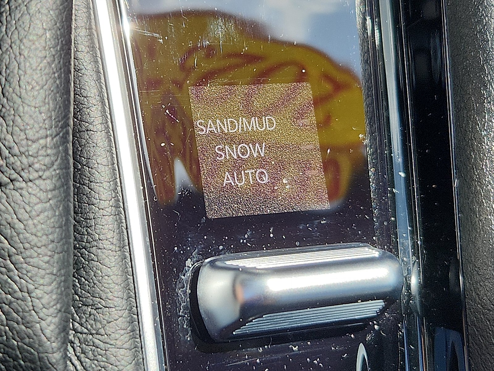 Used 2025 Red Hot Pearlcoat - PR6 Jeep Limited 4x4 image 23