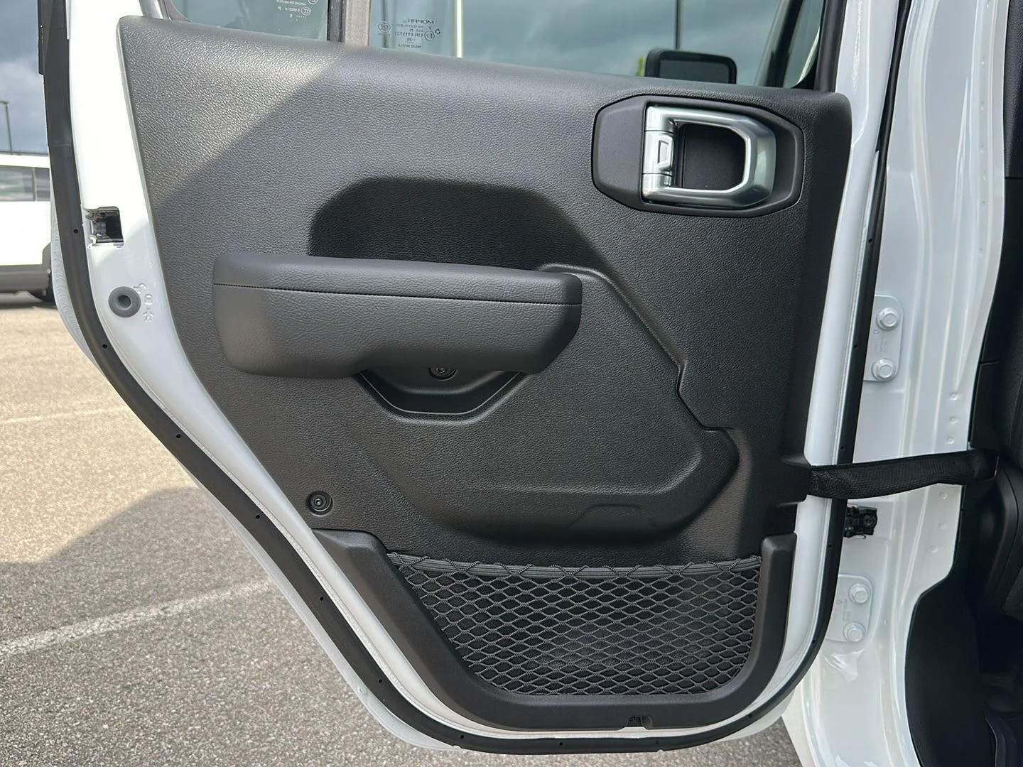 New 2026 Bright White Clearcoat Jeep Sport S image 25