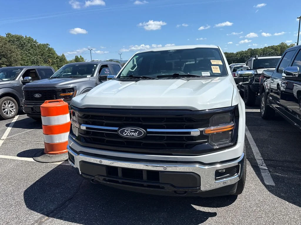 Used 2024 White Ford XLT image 5