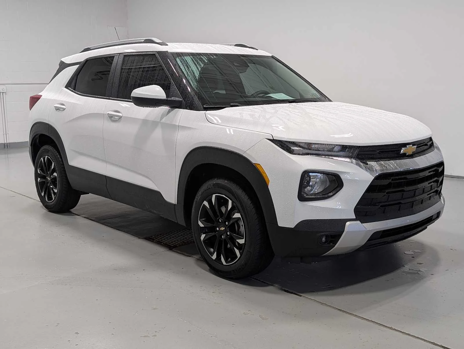Used 2022 Summit White Chevrolet LT image 6