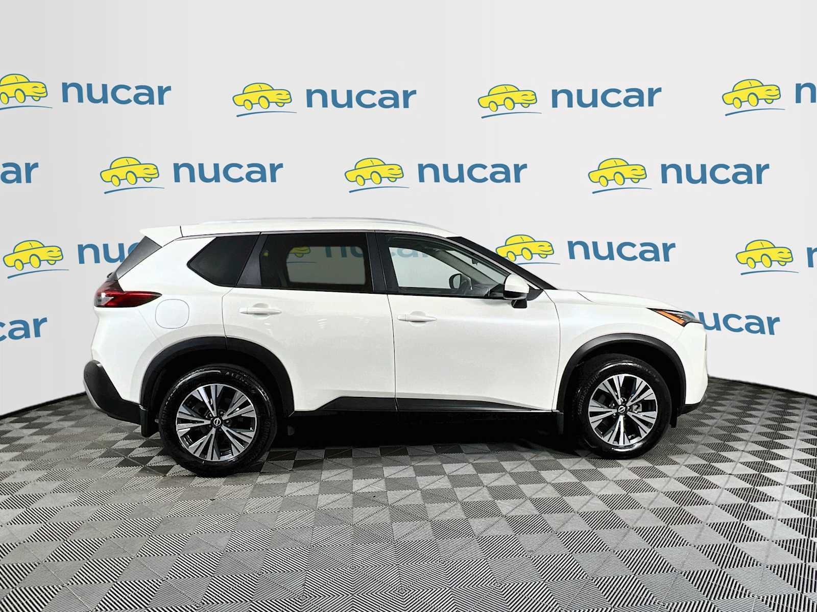 Used 2023 Pearl White Tricoat Nissan SV image 8