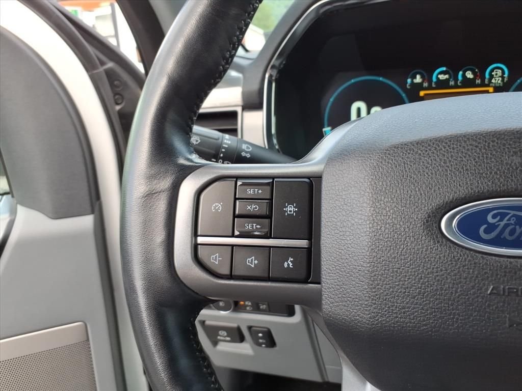 Used 2021 White Ford Lariat image 20