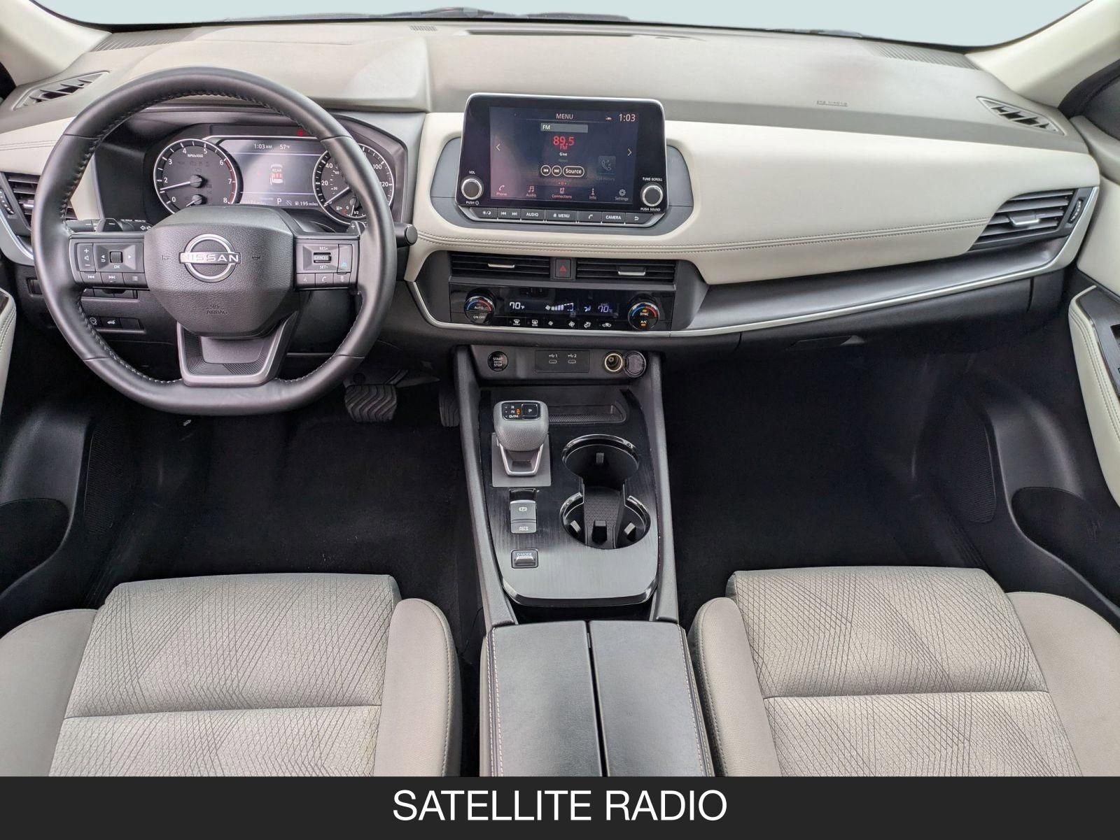 2025 Nissan Rogue SV - Photo 13