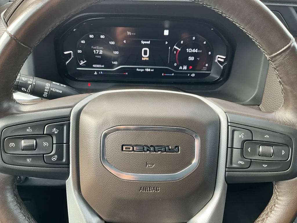 2022 GMC Yukon Denali - Photo 25