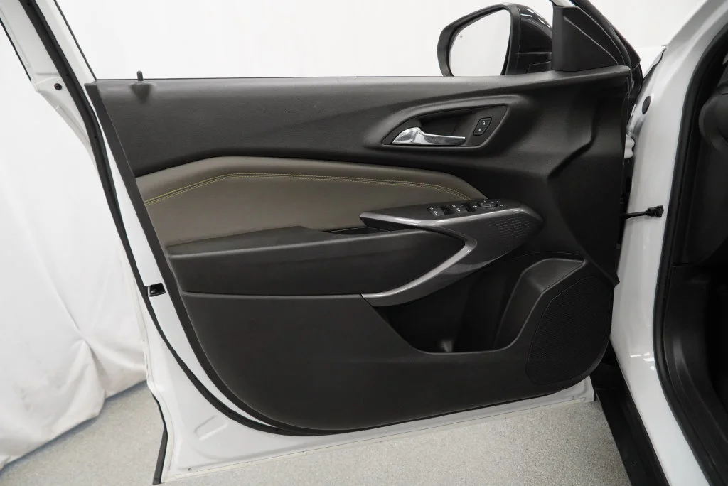 Certified Used 2024 Summit White Chevrolet ACTIV image 26