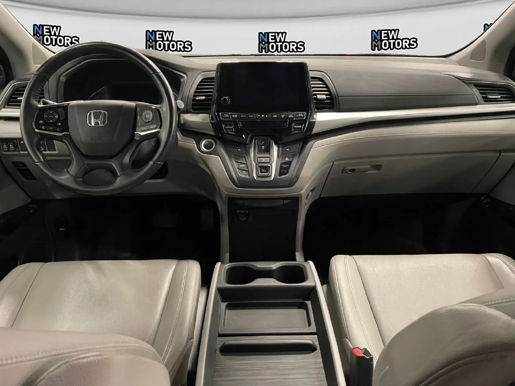 Used 2018 Blue Honda EX-L image 10