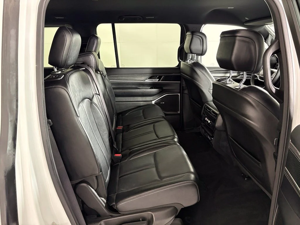 Used 2024 White Jeep Series II image 40