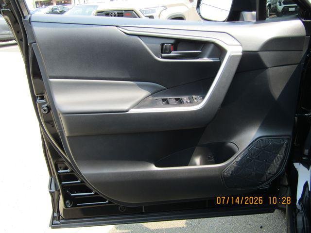 Certified Used 2025 MIDNIGHT BLACK METALLIC Toyota  image 18