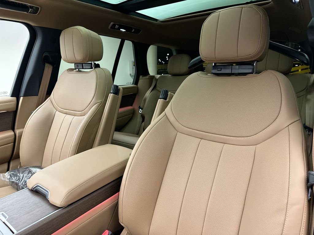 New 2027 Varesine Blue Land Rover SE image 10