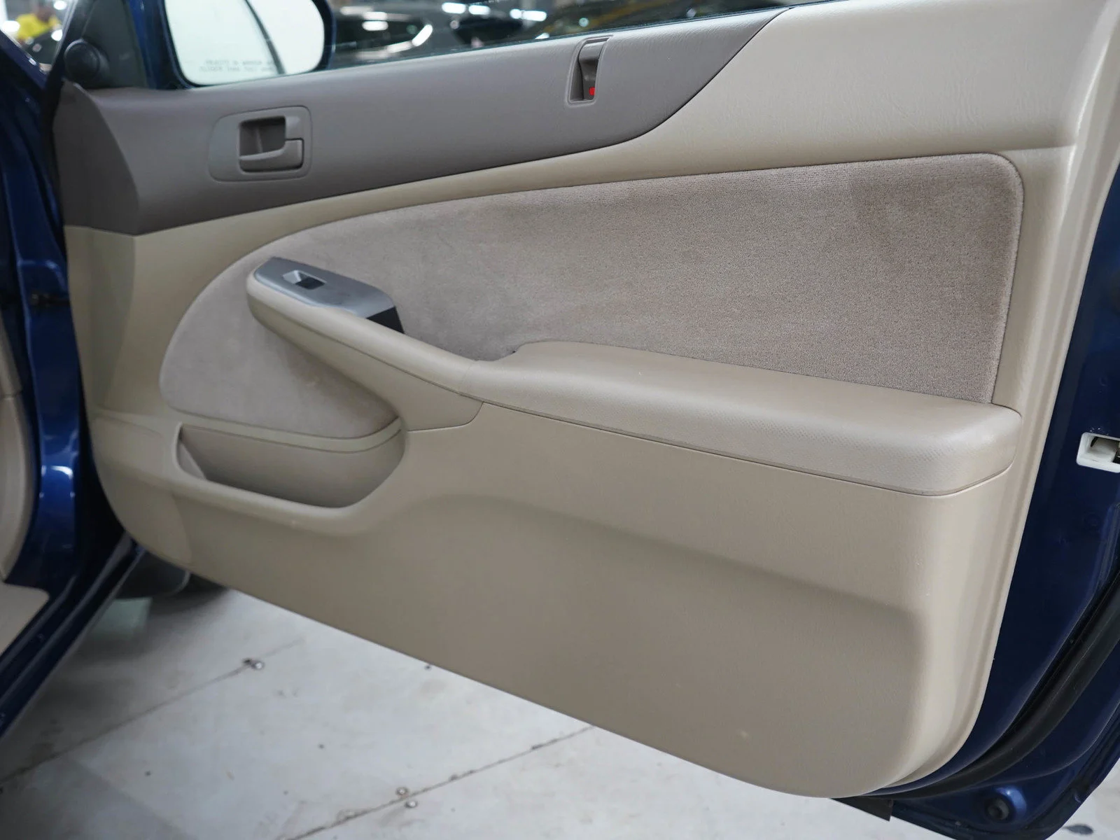 Used 2001 Blue Honda 2D COUPE EX image 9