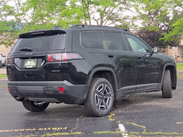 New 2026 Diamond Black Crystal Pearl-Coat Exterior Paint Jeep Limited image 24