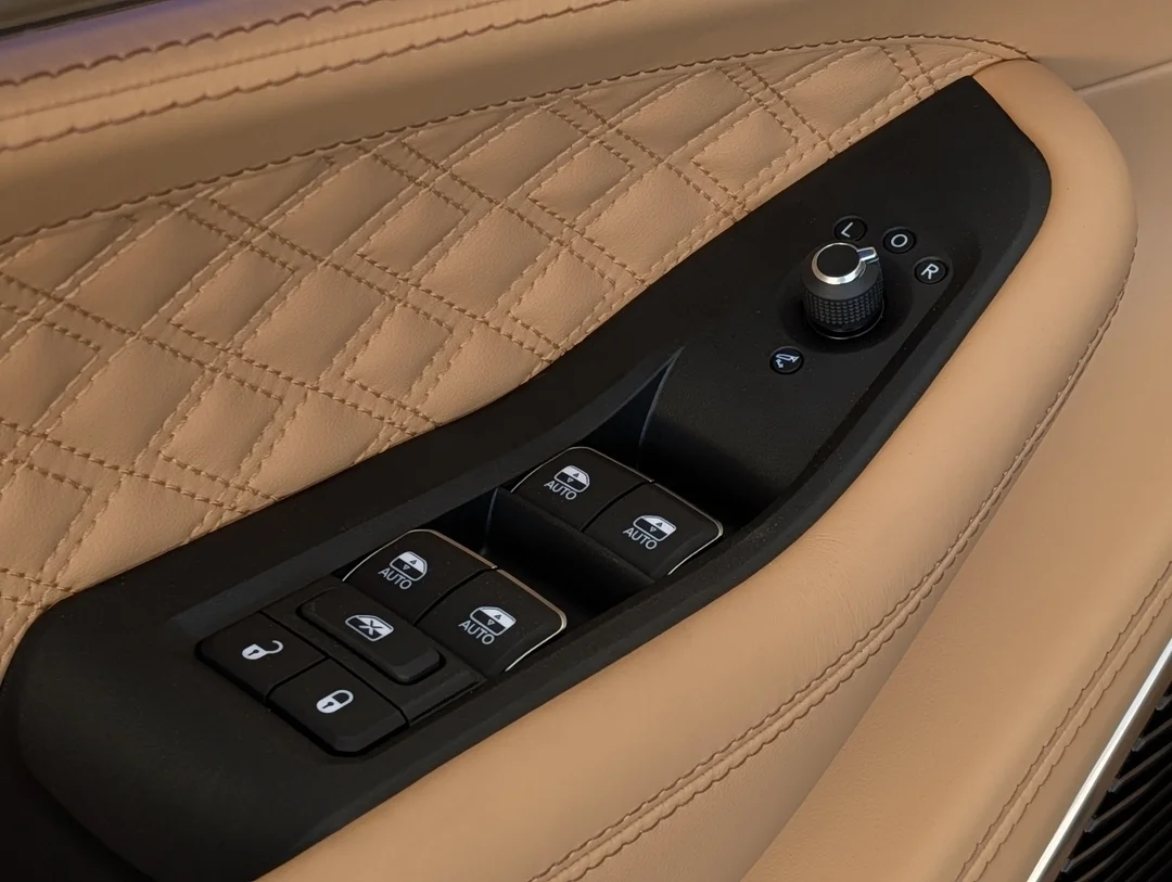 New 2026 Black Jeep Summit - - 4x4 - 324HP Turbo I4 - Adaptive Cruise Control - Blind Spot Monitor & More! image 13