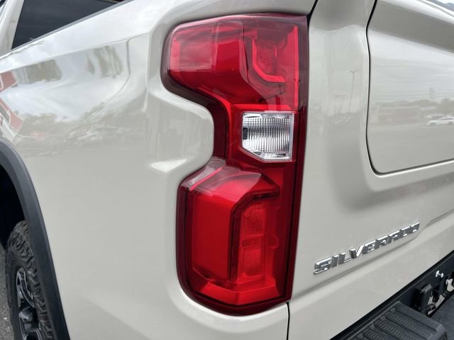 2026 Chevrolet Silverado 1500 ZR2 - Photo 11
