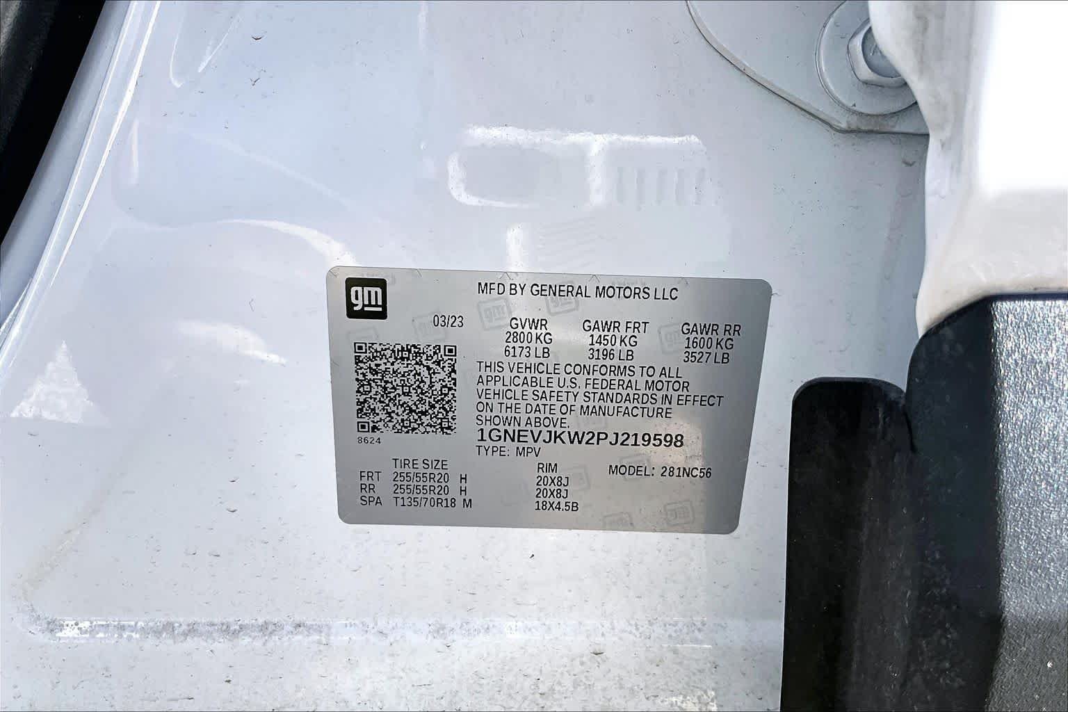 Used 2023 Summit White Chevrolet RS image 28