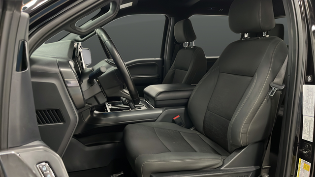 Used 2024 Agate Black Metallic Ford XLT image 9