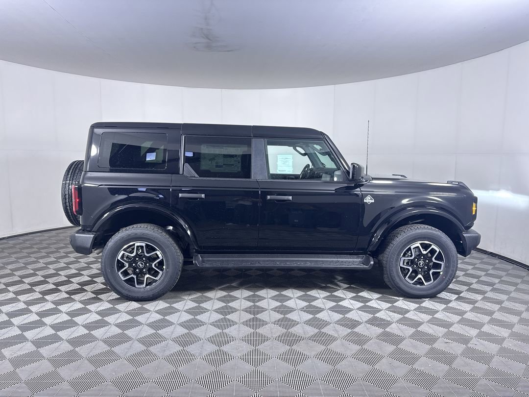 New 2026 Shadow Black Ford Outer Banks image 10