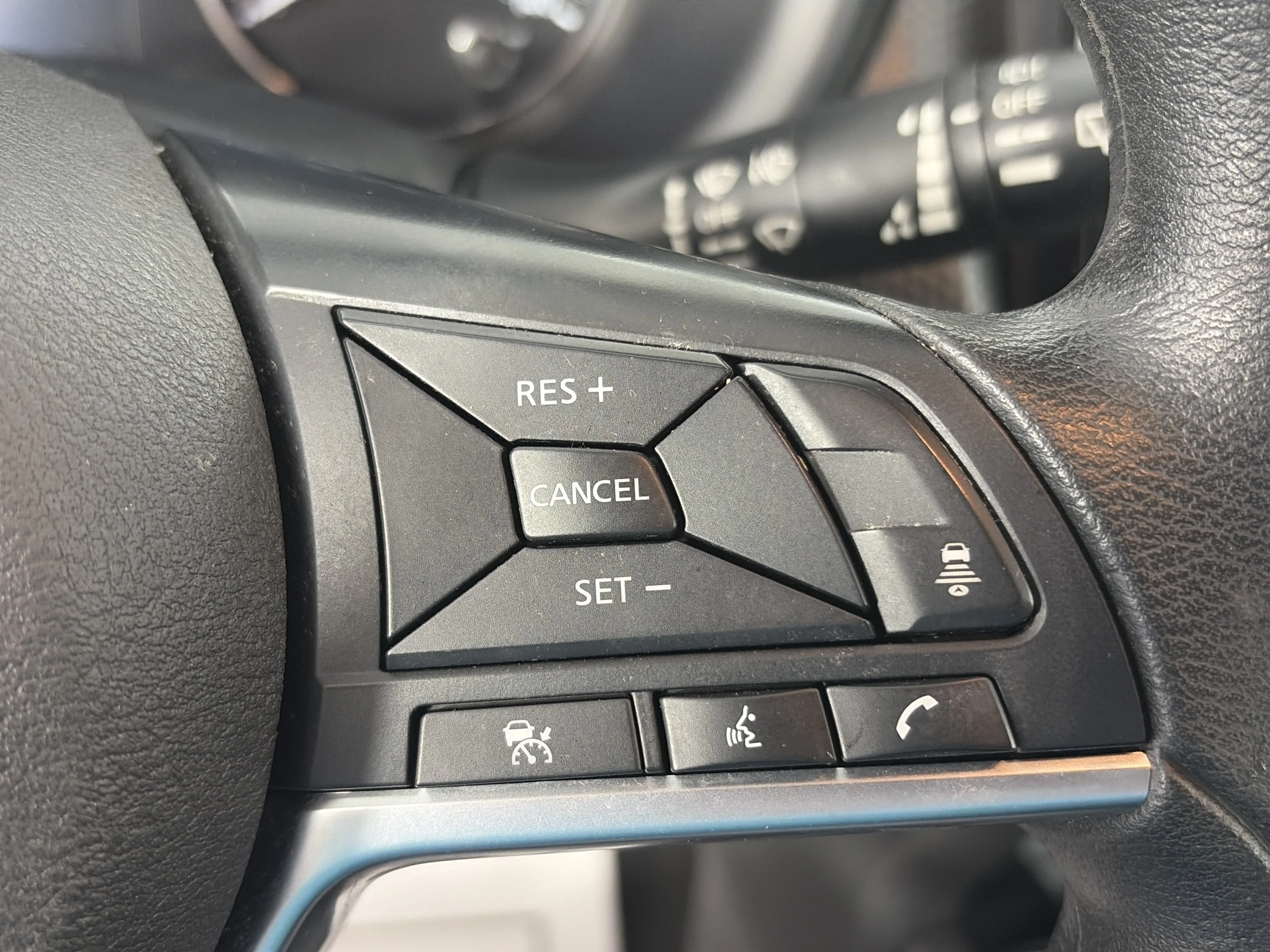 Used 2023 Gun Metallic Nissan SV image 31