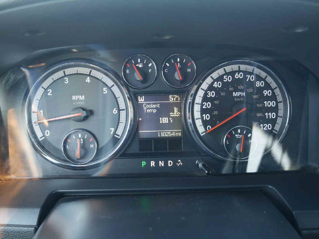 Used 2012 White Ram Sport image 38