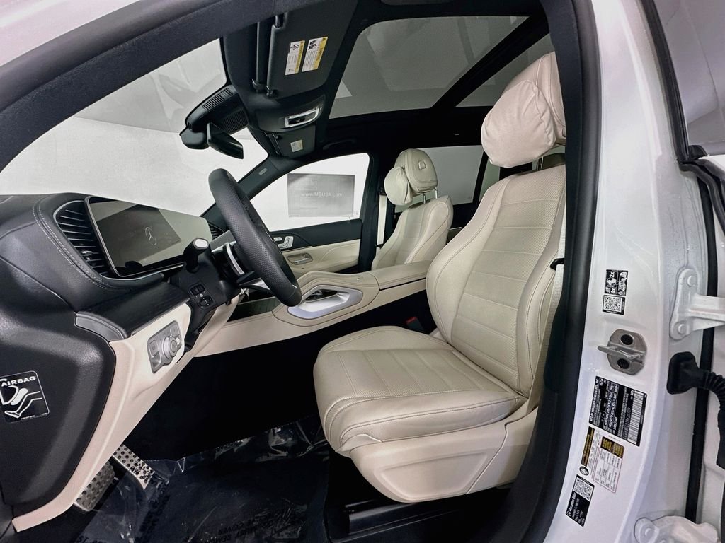 New 2026 Polar White Mercedes-Benz GLS 580 image 22