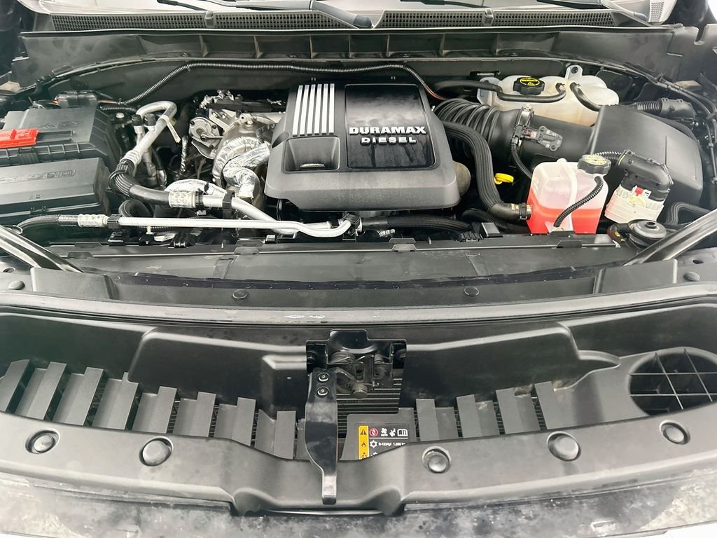 Used 2024 Titanium GMC Denali image 28