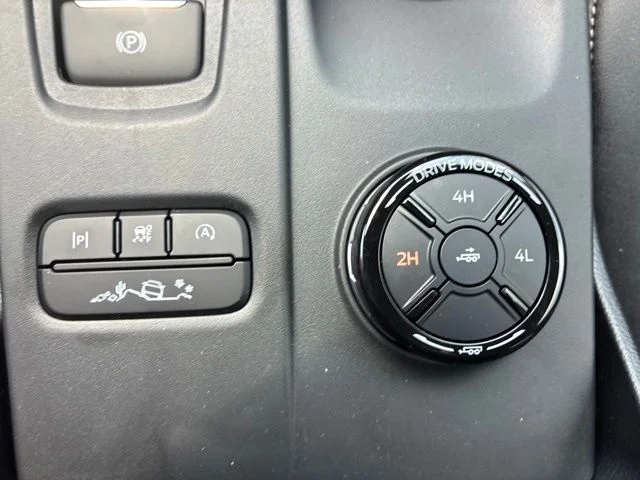 New 2026 Marsh Gray Ford Lariat® image 39