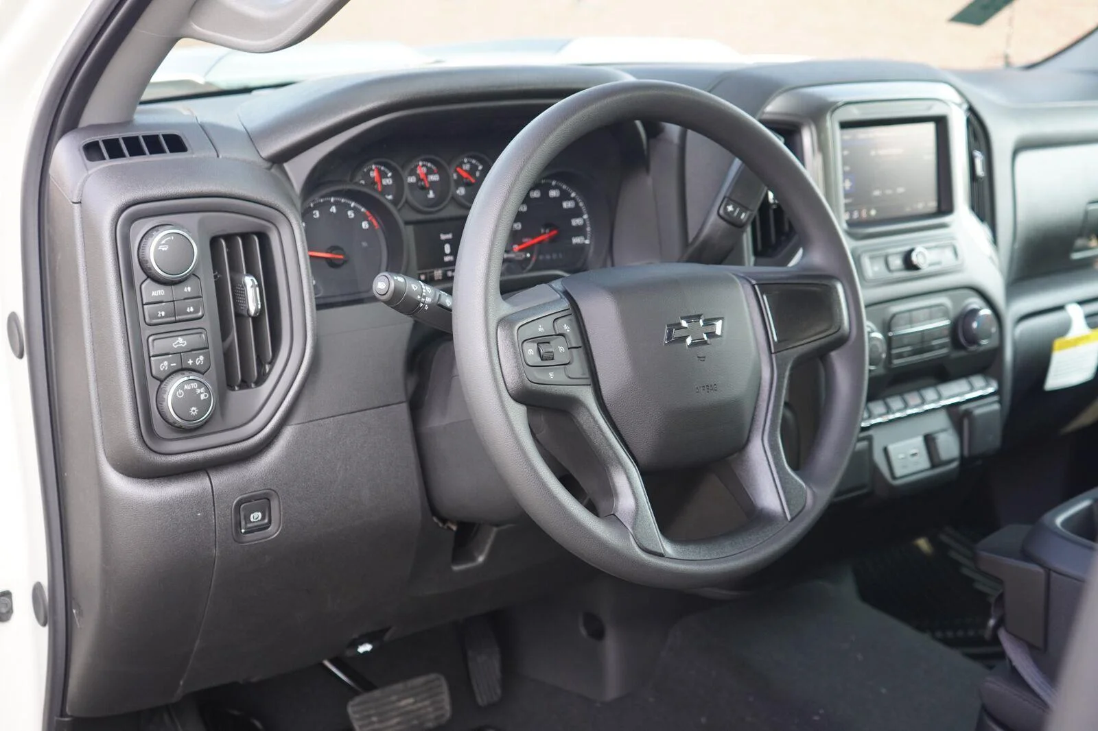 2026 Chevrolet Silverado 1500 Custom Trail Boss - Photo 23