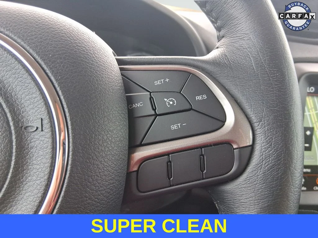 Used 2022 Black Jeep Latitude image 17