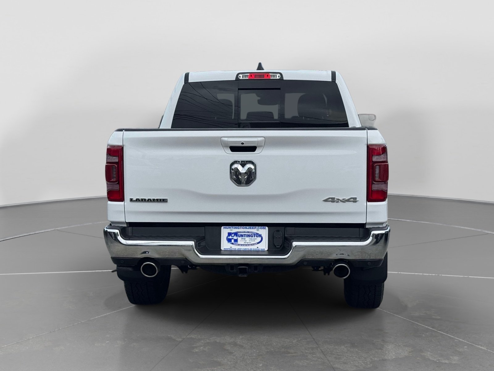 Used 2023 White Ram Laramie image 5