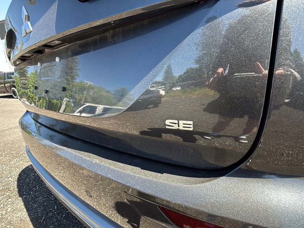 Used 2025 Gray Mitsubishi SE image 35