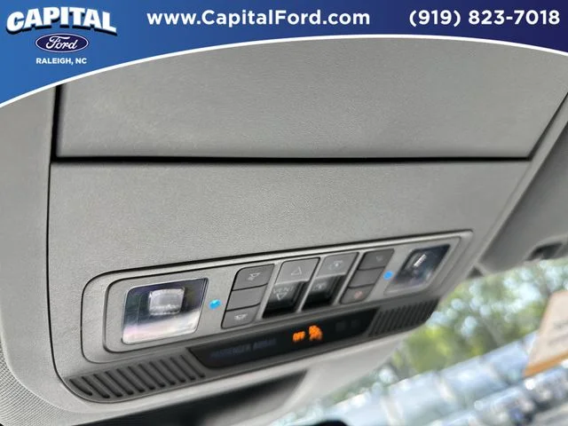 Used 2023 Black Ford XLT image 33