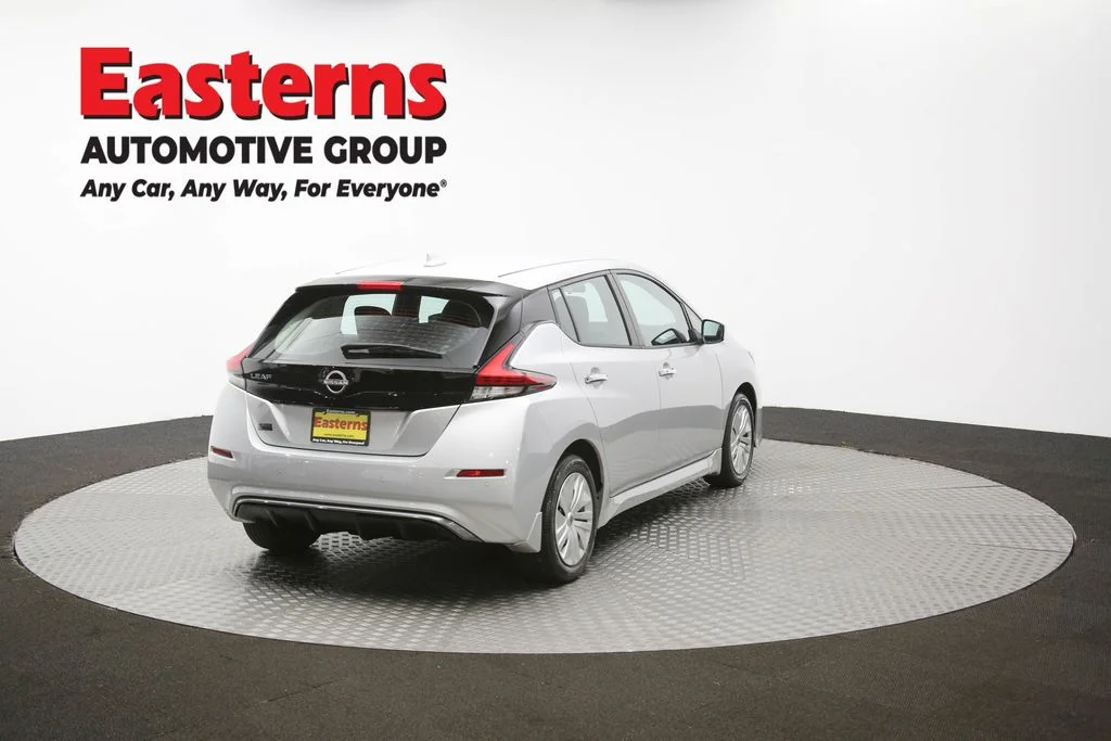 Used 2023 Silver Nissan S image 35