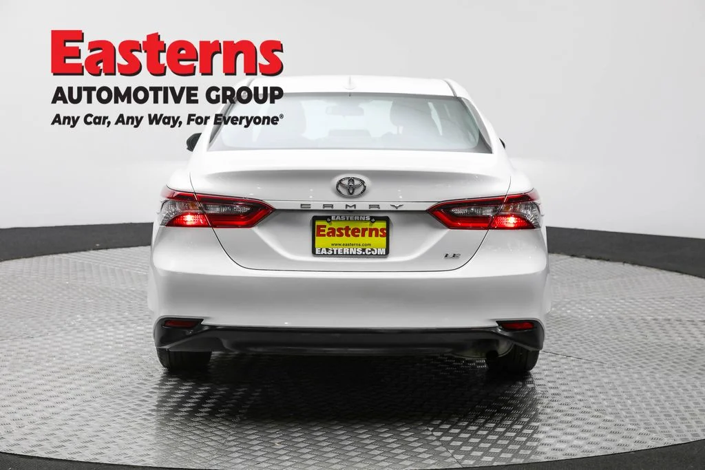 Used 2022 White Toyota LE image 6
