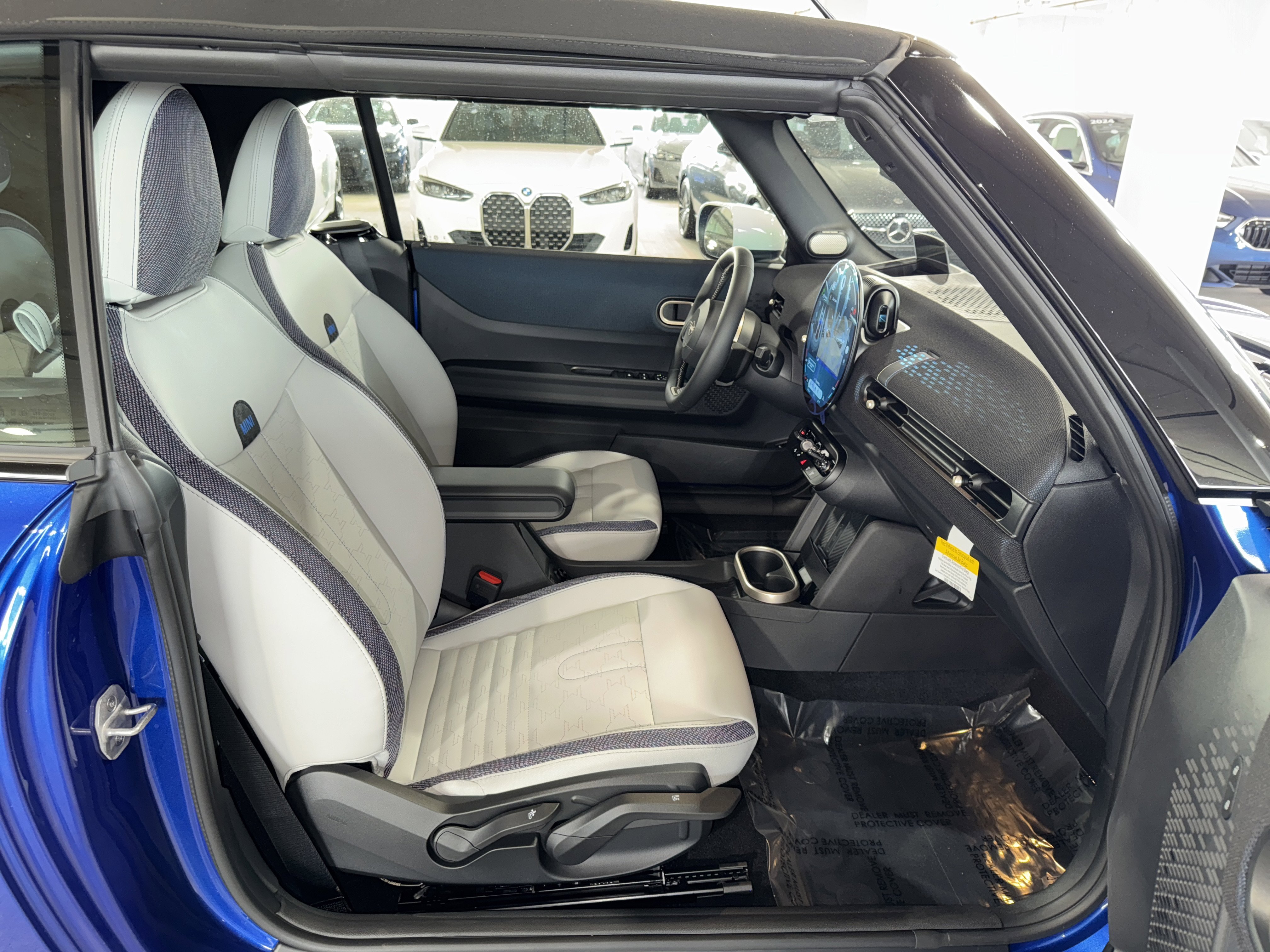 2026 MINI Convertible S - Photo 9