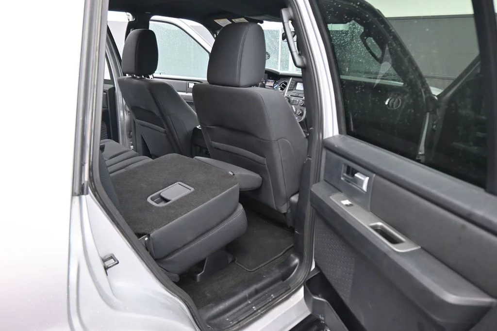 Used 2017 Silver Ford XL image 41